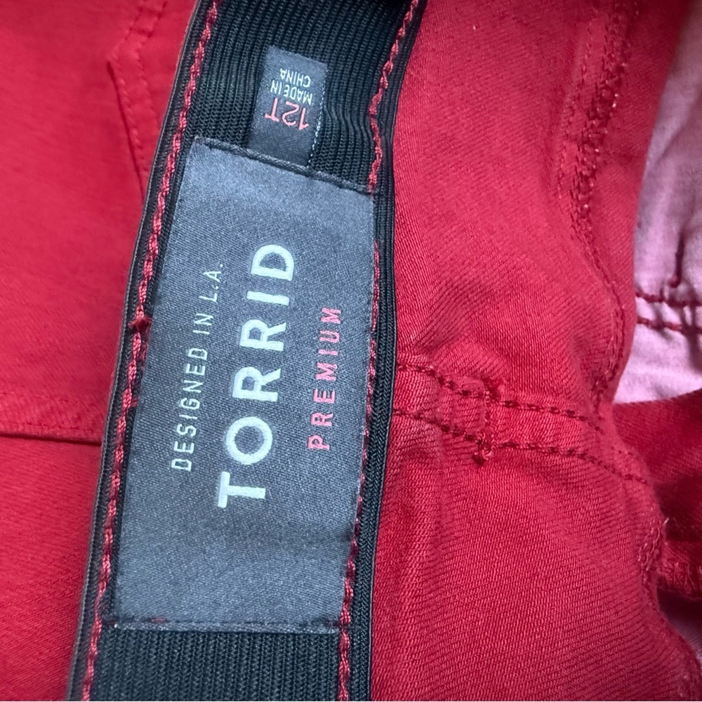 Torrid Sky High Skinny Jeans 12T Tall Red Dark Academia Premium Stretch - Picture 6 of 8